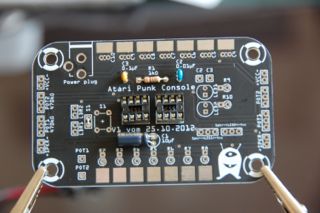 Atari-Punk-Console: Ein-Schalter