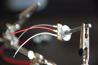 Atari-Punk-Console: Kabel anlöten