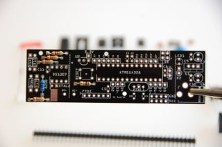 Bare-Bones-Real-Time-Clock-Arduino-Ding: Flache Bauteile