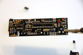 Bare-Bones-Real-Time-Clock-Arduino-Ding: Die Chip-Sockel