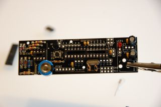Bare-Bones-Real-Time-Clock-Arduino-Ding: Der 3,3 Volt-Spannungsregler