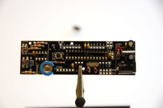 Bare-Bones-Real-Time-Clock-Arduino-Ding: Der Spannungsregler
