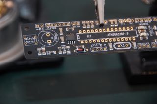 Bare-Bones-Real-Time-Clock-Arduino-Ding (Teil-SMD): Die Zener-Diode